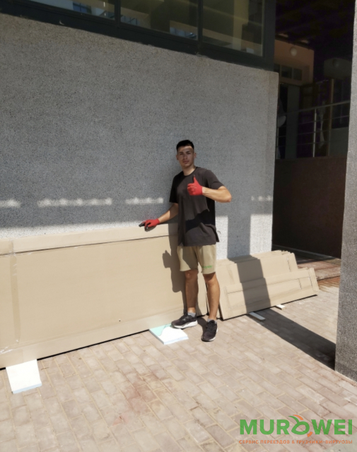 Подъём стеклопакетов стекла зеркал